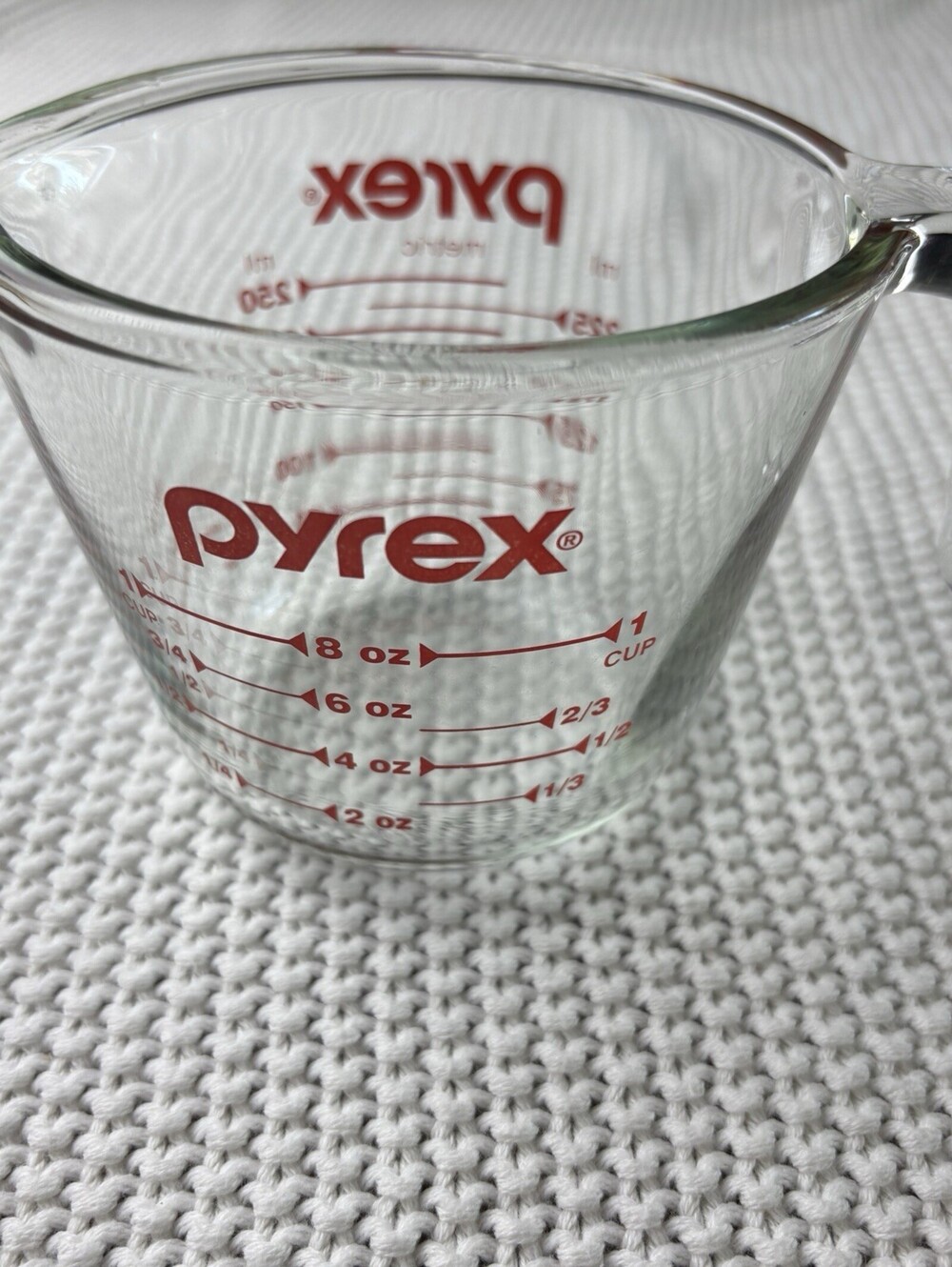 Vintage Pyrex - 1 cup - 8 oz - 250 ml - Glass Measuring Cup w/ Red Lettering A+